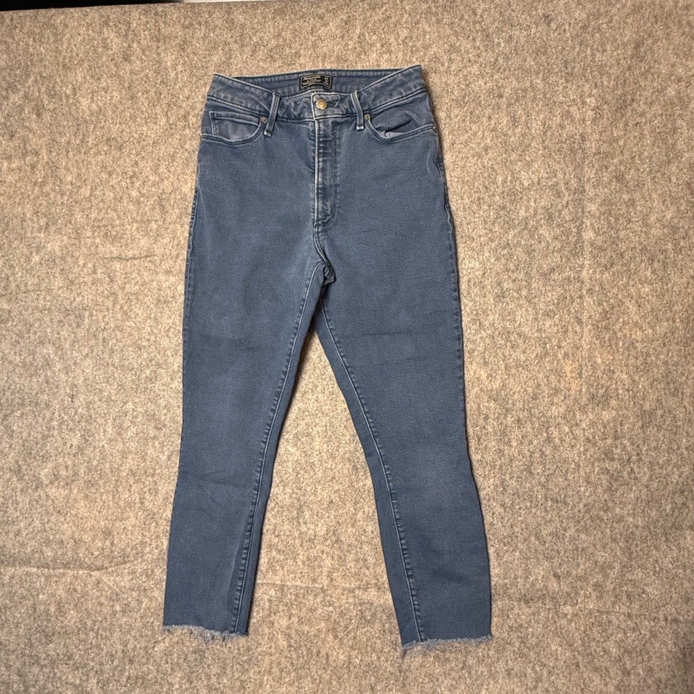 Abercrombie & Fitch Simone High Rise Ankle Jeans 27 4S Blue Raw Hem Denim Short